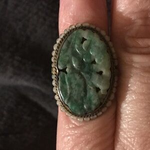 Vintage Carved Jade Ring Sterling pearl border edge small sz 3